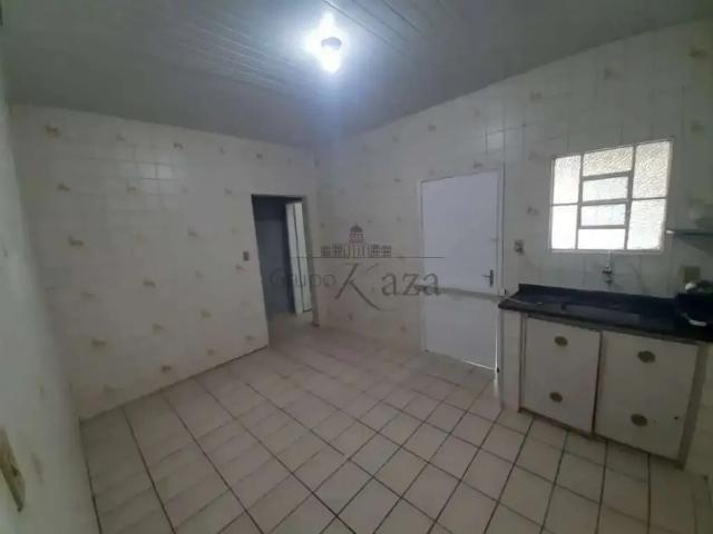 Casa aluguel em Região Imediata de São José dos Campos, Região Metropolitana do Vale do Paraíba e Litoral Norte