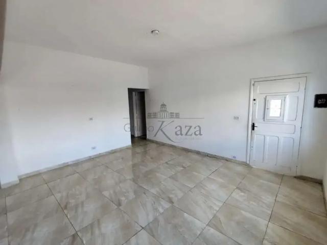 Casa aluguel em Região Imediata de São José dos Campos, Região Metropolitana do Vale do Paraíba e Litoral Norte