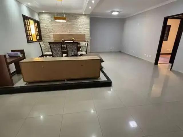 Casa aluguel em Região Imediata de São José dos Campos, Região Metropolitana do Vale do Paraíba e Litoral Norte