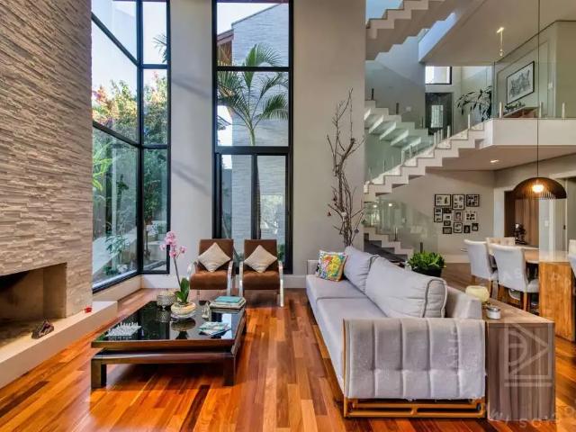 Casa aluguel em Região Imediata de São José dos Campos, Região Metropolitana do Vale do Paraíba e Litoral Norte