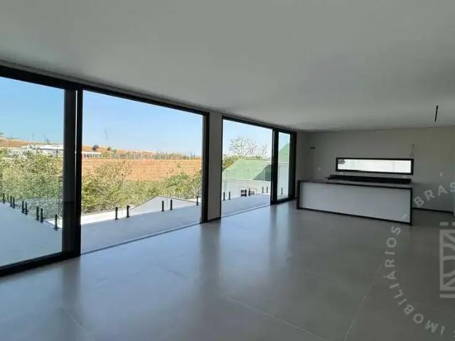 Casa aluguel em Região Imediata de São José dos Campos, Região Metropolitana do Vale do Paraíba e Litoral Norte