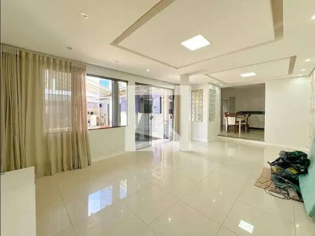 Casa aluguel em Região Geográfica Imediata de Florianópolis, São José