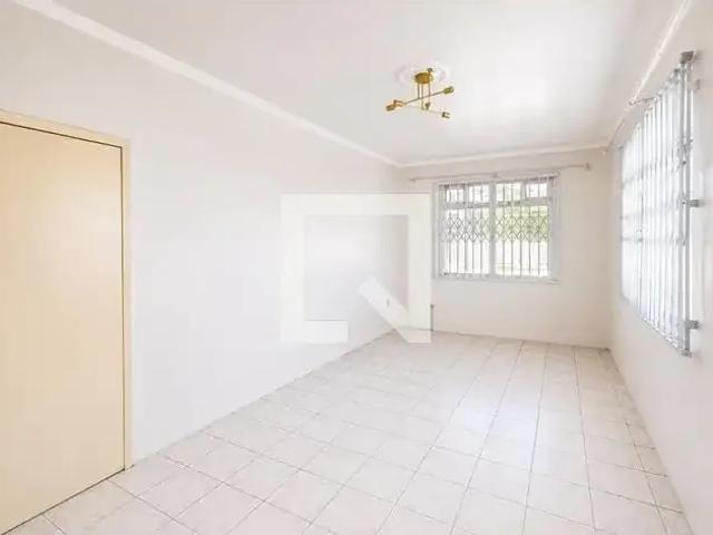 Casa aluguel em Região Geográfica Imediata de Florianópolis, São José