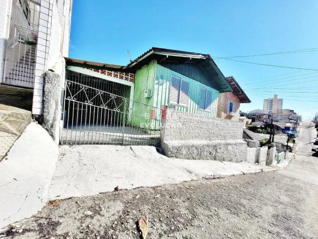Casa aluguel em Região Geográfica Imediata de Florianópolis, São José