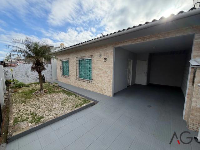 Casa aluguel em Região Geográfica Imediata de Florianópolis, São José