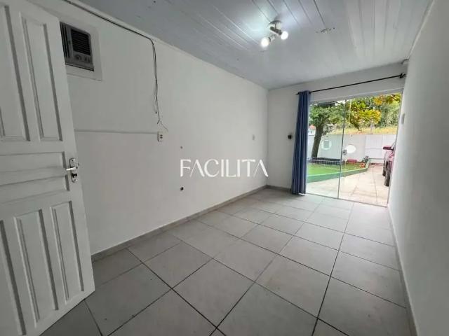 Casa aluguel em Região Geográfica Imediata de Florianópolis, São José