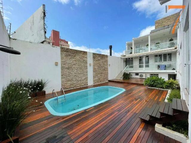 Casa aluguel em Região Geográfica Imediata de Florianópolis, São José