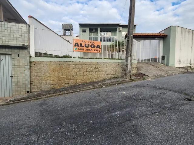Casa aluguel em Região Geográfica Imediata de Florianópolis, São José