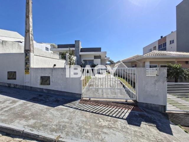 Casa aluguel em Região Geográfica Imediata de Florianópolis, São José
