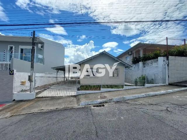 Casa aluguel em Região Geográfica Imediata de Florianópolis, São José