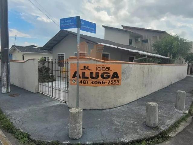 Casa aluguel em Região Geográfica Imediata de Florianópolis, São José