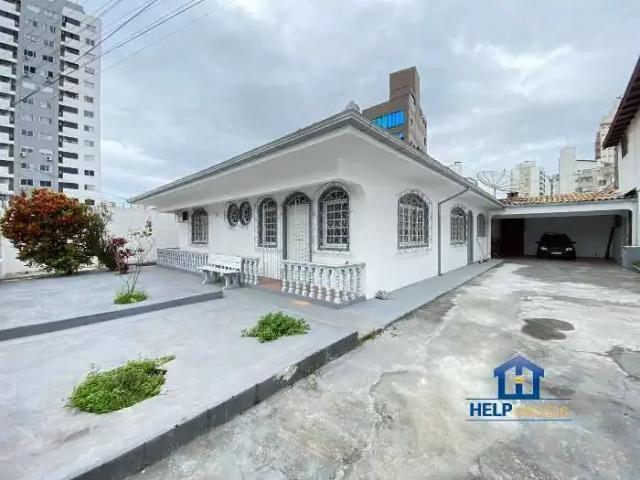 Casa aluguel em Kobrasol, São José