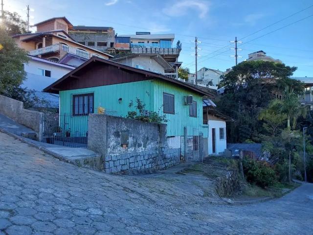 Casa aluguel em Região Geográfica Imediata de Florianópolis, São José