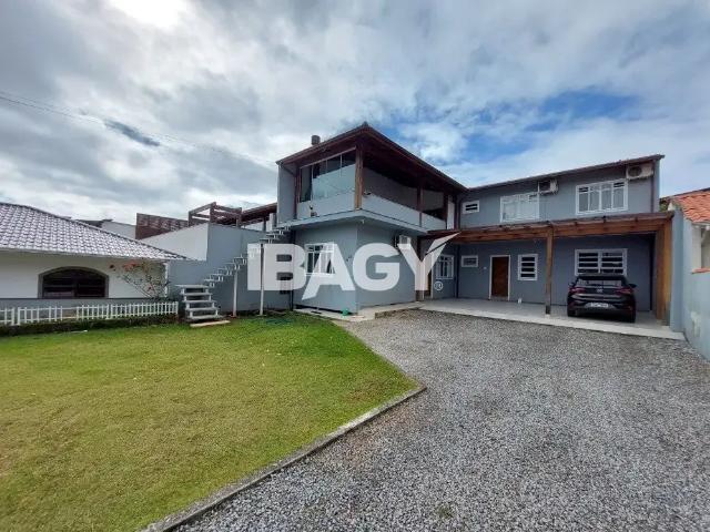 Casa aluguel em Região Geográfica Imediata de Florianópolis, São José