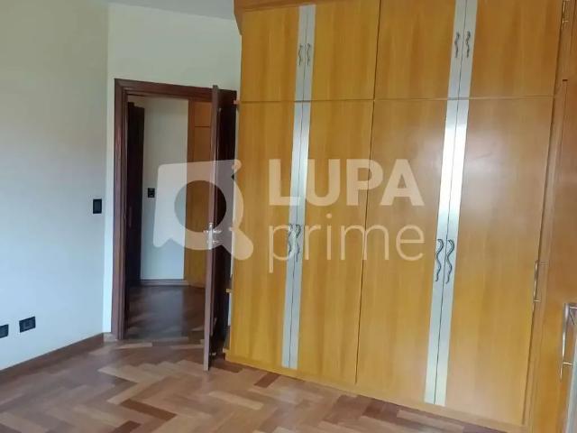 Casa aluguel em Região Imediata de Santos, Região Metropolitana da Baixada Santista