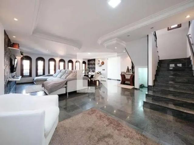 Casa aluguel em Região Imediata de São Paulo, Região Metropolitana de São Paulo