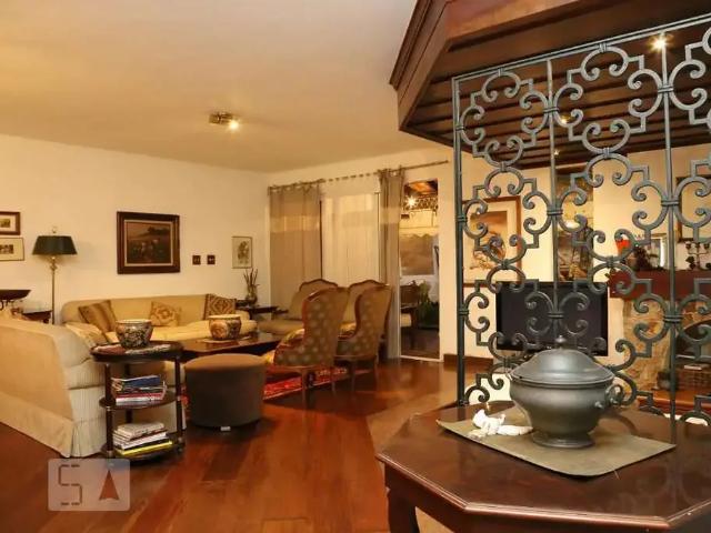 Casa aluguel em Região Imediata de São Paulo, Região Metropolitana de São Paulo