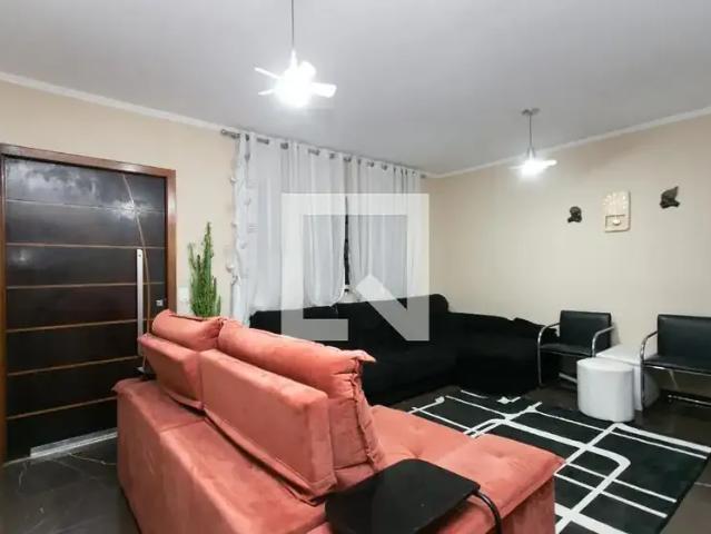 Casa aluguel em Região Imediata de São Paulo, Região Metropolitana de São Paulo