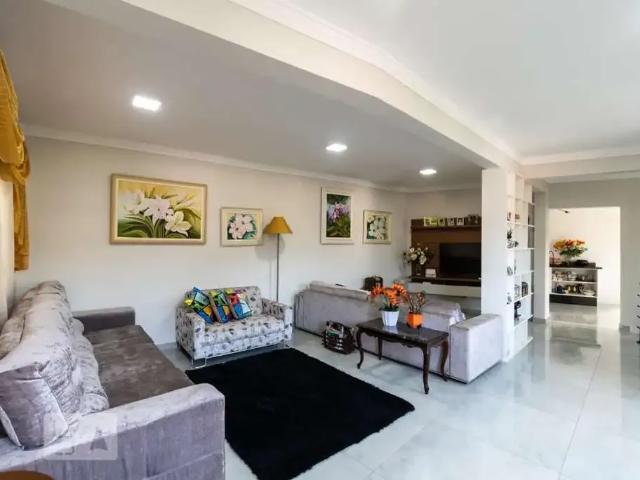 Casa aluguel em Biritiba-Mirim, São Paulo