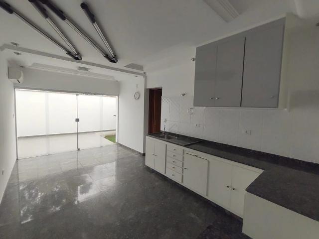 Casa aluguel em São Pedro, Região Geográfica Intermediária de Campinas