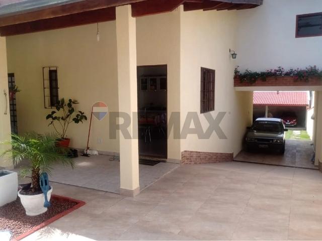 Casa aluguel em São Roque