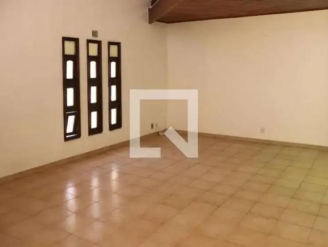Casa aluguel em Região Geográfica Imediata de Salvador, Região Metropolitana de Salvador
