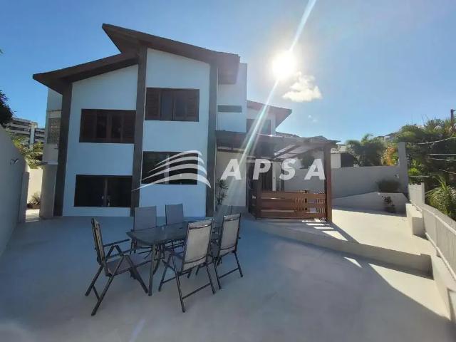 Casa aluguel em Região Geográfica Imediata de Salvador, Região Metropolitana de Salvador