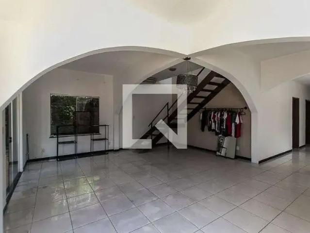 Casa aluguel em Região Geográfica Imediata de Salvador, Região Metropolitana de Salvador