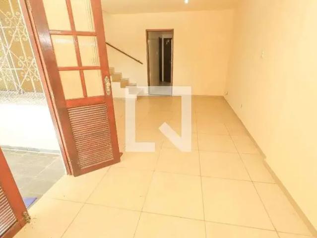 Casa aluguel em Região Geográfica Imediata de Salvador, Região Metropolitana de Salvador