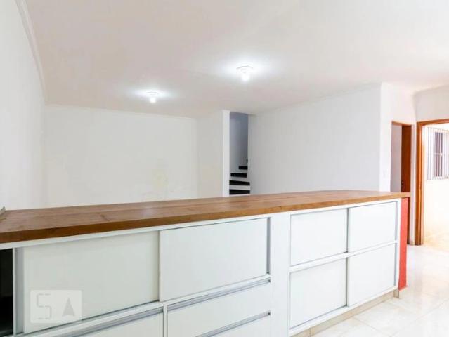 Casa aluguel em Jardim Pilar, Santo André
