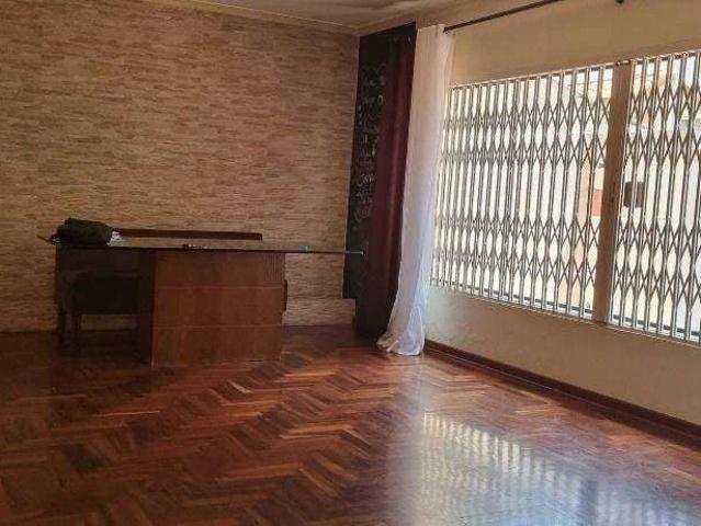 Casa aluguel em Parque Industriário, Santo André