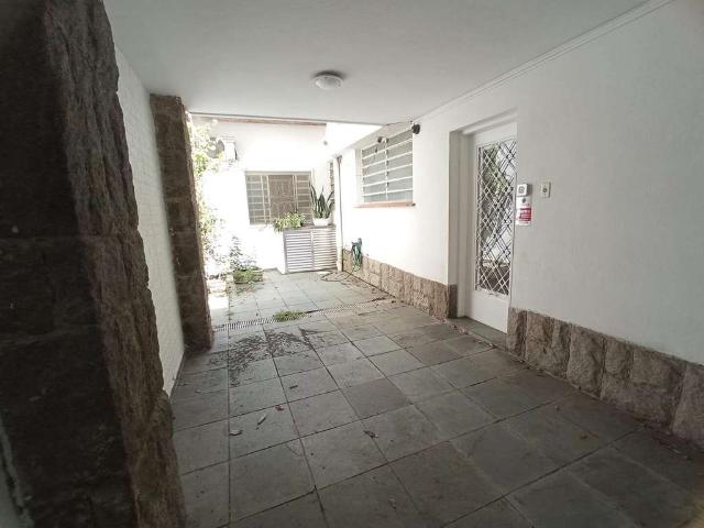 Casa aluguel em Santos, Boqueirão