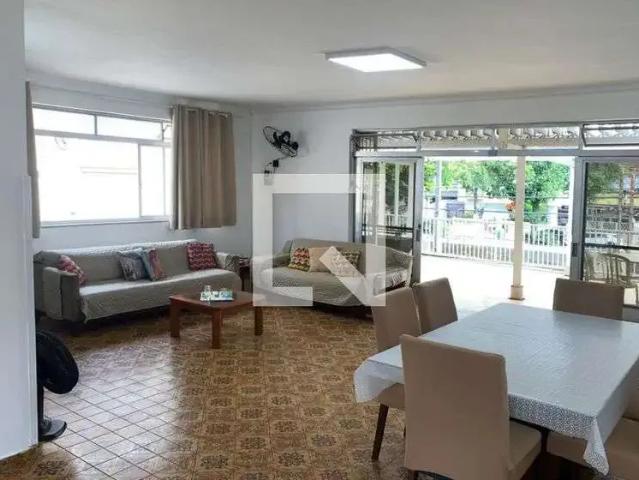 Casa aluguel em Região Imediata de Santos, Região Metropolitana da Baixada Santista