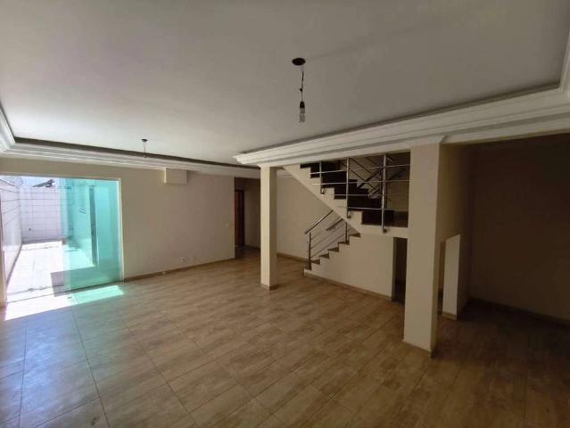 Casa aluguel em Santos