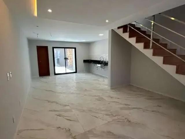 Casa aluguel em Região Geográfica Imediata de Vitória, Região Metropolitana da Grande Vitória