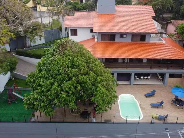 Casa aluguel em Região Geográfica Imediata de Vitória, Região Metropolitana da Grande Vitória