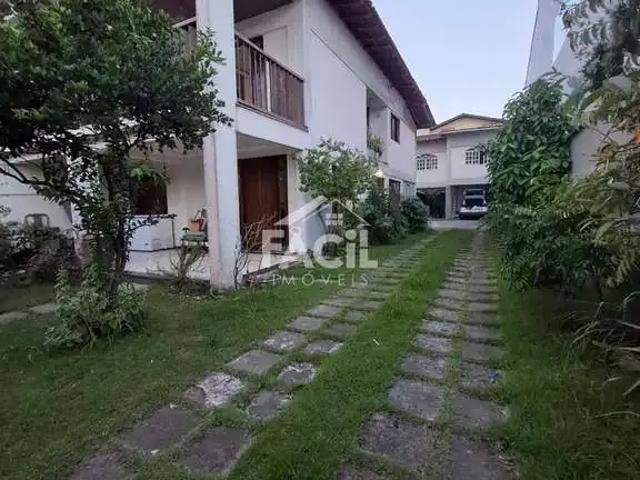 Casa aluguel em Região Geográfica Imediata de Vitória, Região Metropolitana da Grande Vitória