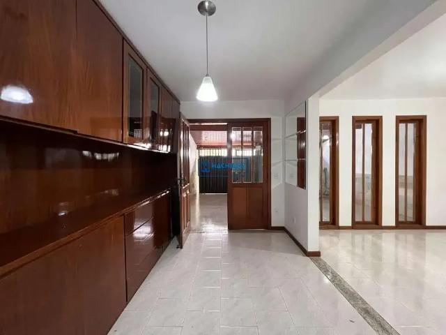 Casa aluguel em Região Geográfica Imediata de Vitória, Região Metropolitana da Grande Vitória