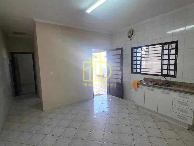 Casa aluguel em Araçoiaba da Serra