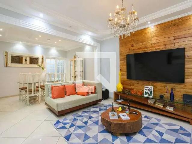 Casa aluguel em Região Imediata de São Paulo, Região Metropolitana de São Paulo