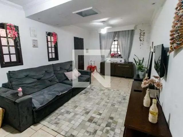 Casa aluguel em Região Imediata de São Paulo, Região Metropolitana de São Paulo