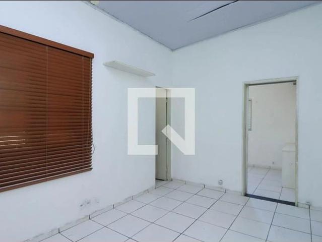 Casa aluguel em Vila Meyer Saporito, Taboão da Serra