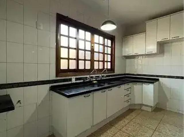 Casa aluguel em Região Imediata de Taubaté-Pindamonhangaba, Região Metropolitana do Vale do Paraíba e Litoral Norte