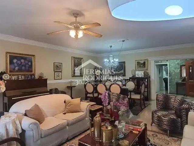 Casa aluguel em Região Imediata de Taubaté-Pindamonhangaba, Região Metropolitana do Vale do Paraíba e Litoral Norte