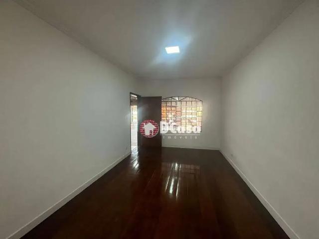 Casa aluguel em Região Imediata de Taubaté-Pindamonhangaba, Região Metropolitana do Vale do Paraíba e Litoral Norte