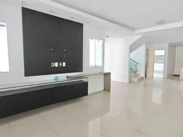 Casa aluguel em Região Geográfica Imediata de Teresina, Região Integrada de Desenvolvimento da Grande Teresina