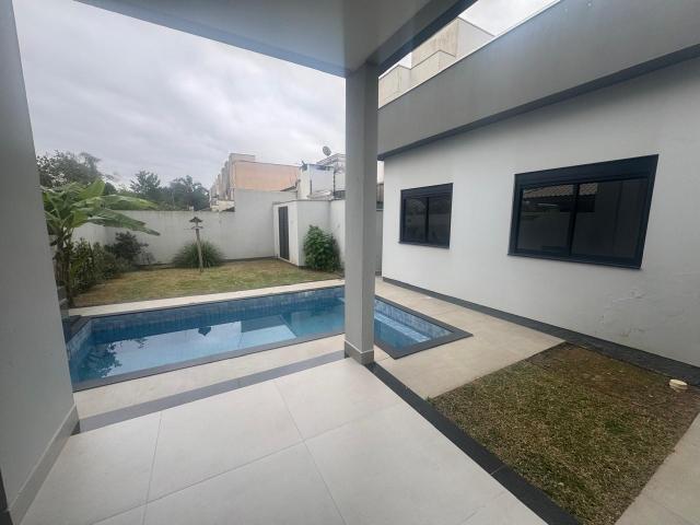 Casa aluguel em Região Geográfica Imediata de Itajaí, Tijucas