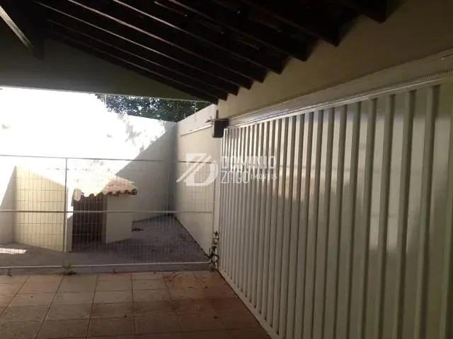 Casa aluguel em Uberaba, Região Geográfica Intermediária de Uberaba