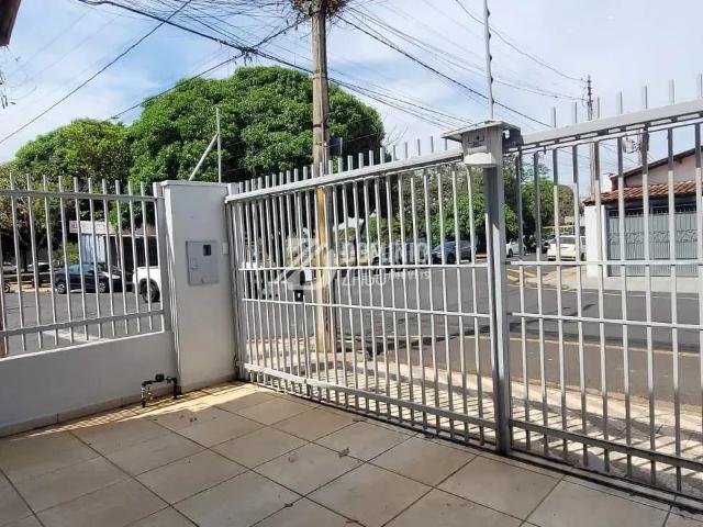 Casa aluguel em Uberaba, Região Geográfica Intermediária de Uberaba
