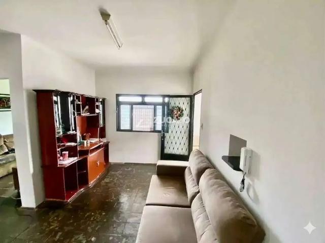 Casa aluguel em Uberaba, Região Geográfica Intermediária de Uberaba
